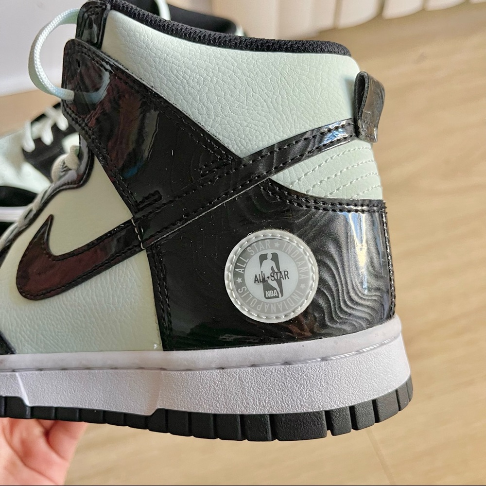 Nike | Dunk High SE Leather Sneakers In Black & Mint Green Sz: 7.5 - Picture 9 of 12